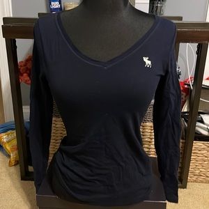 Abercrombie and Fitch v-neck Longsleeve